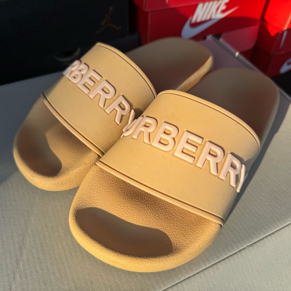 Burberry slides